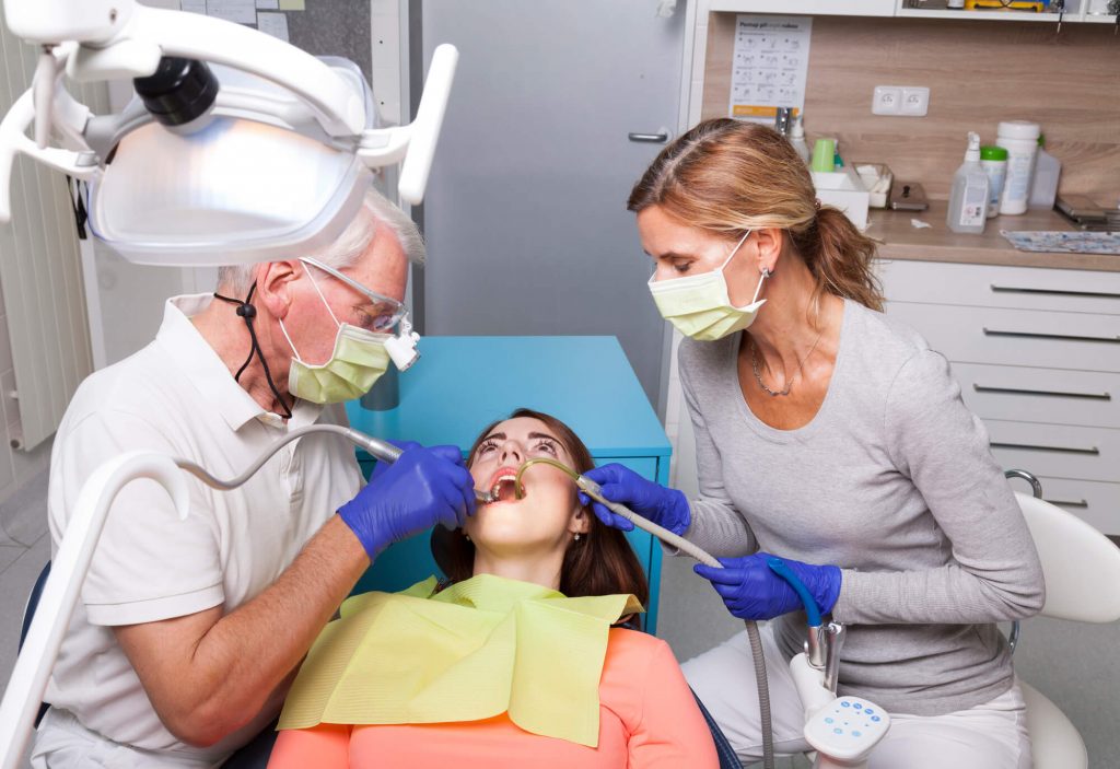 Emergency Dentist in Fort Pierce in action